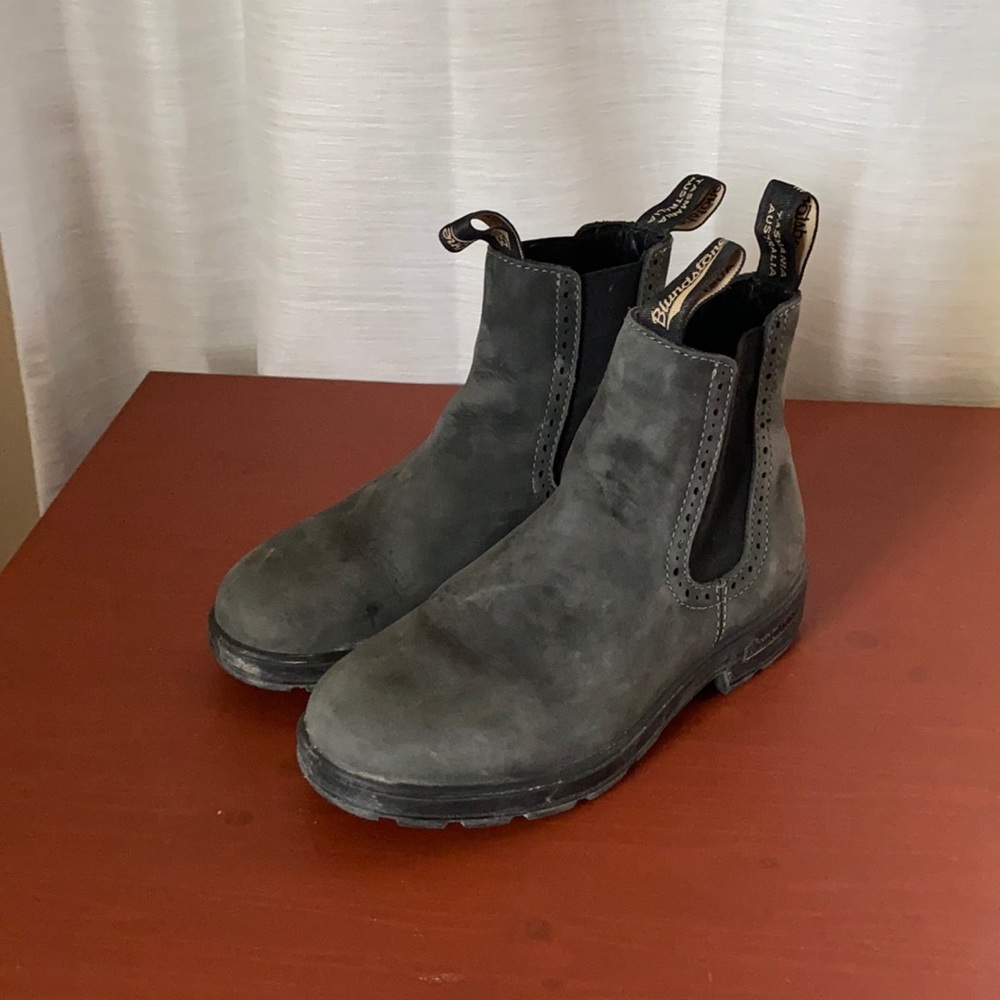 6.5 Blundstone Boots